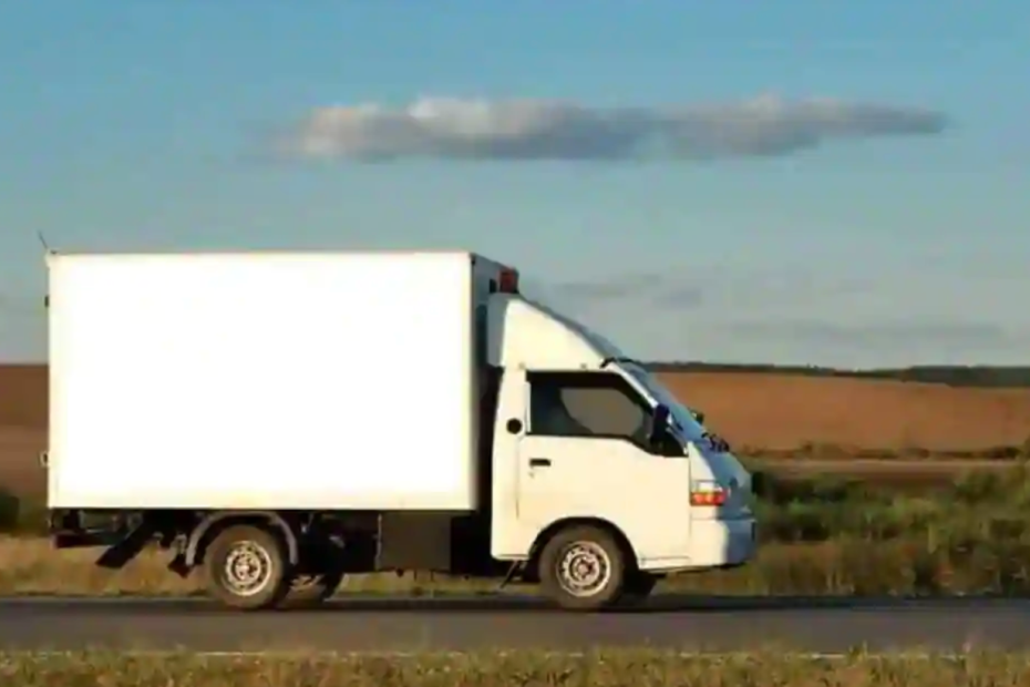 Navigating the Bargain Trail Tips for Finding Cheap Truck Hire