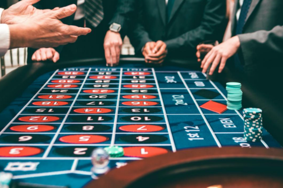 Celebrities Who Love Poker