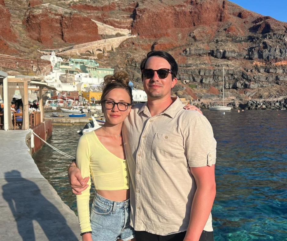 Who is Kat Timpf's husband Cameron Friscia? How the couple meets & get