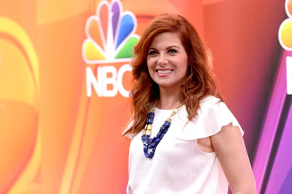Debra Messing Height