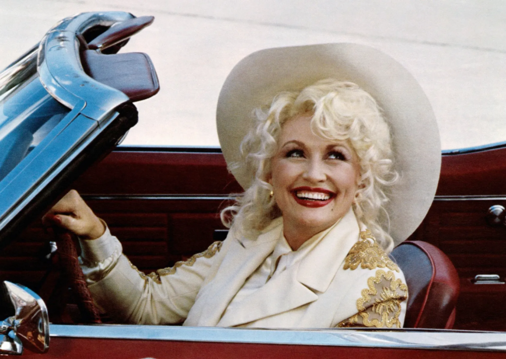 Dolly Parton's Height