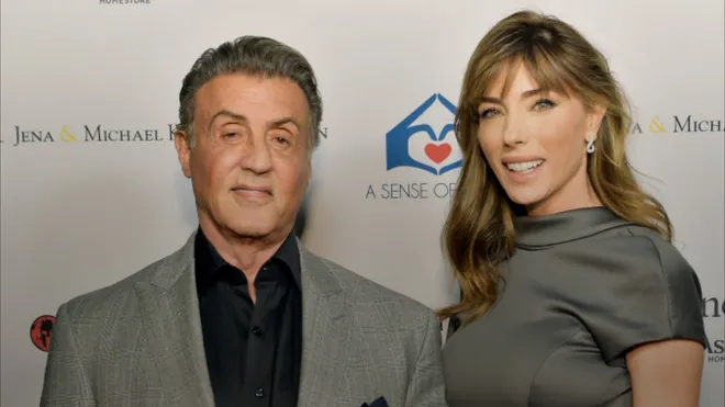 Jennifer Flavin Height