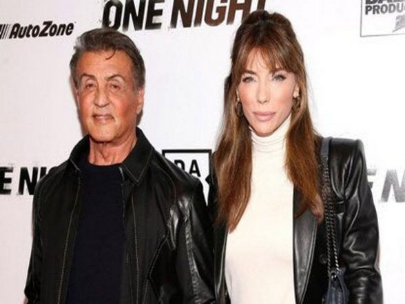 Jennifer Flavin Height